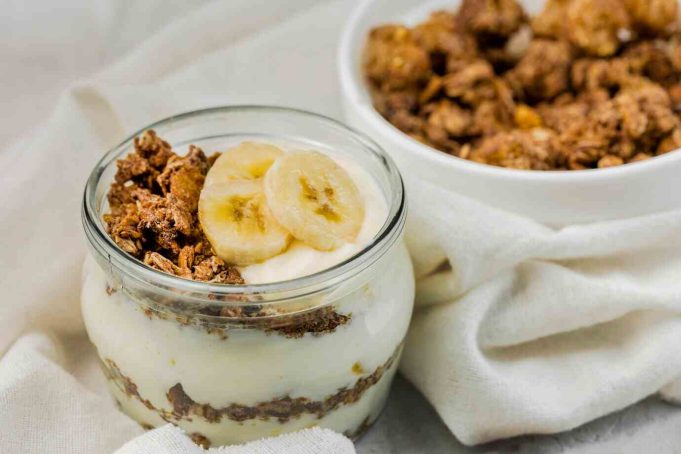 Banana Pudding Tiramisu with Caramel – No-Bake Dessert Fusion